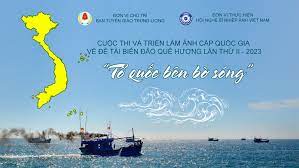 ANH TO BEN BO SONG